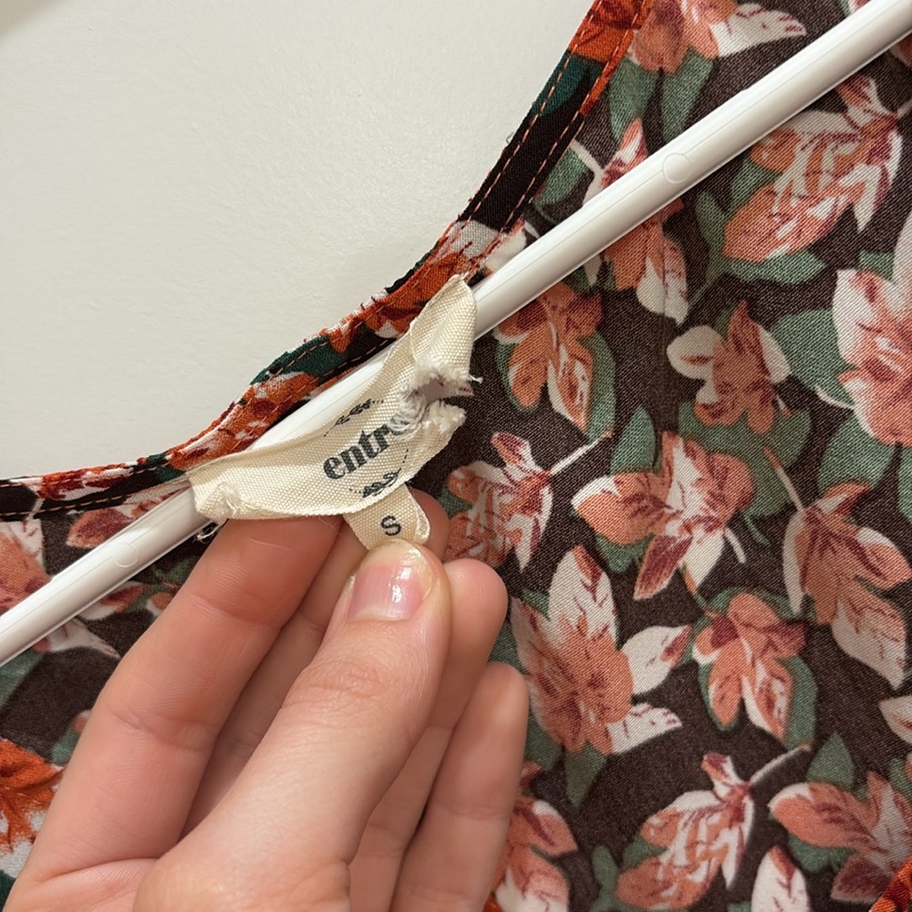 ✨Floral Fall 🍂 Entro Blouse✨ - Picture 5 of 7